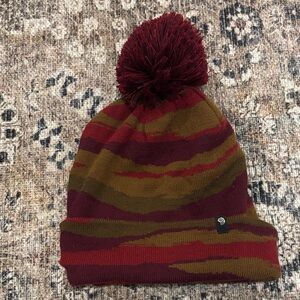 Mountain Hardware Eco pom-pom beanie